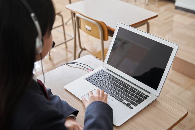 Die digitale Entwicklung in der Schweiz schreitet voran. Weiterbildung