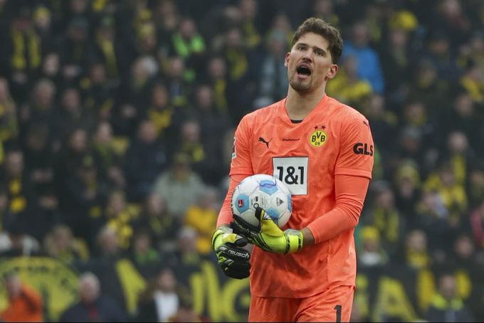 Endet die Zeit von Gregor Kobel beim BVB nach dieser Saison? Gregor kobel
