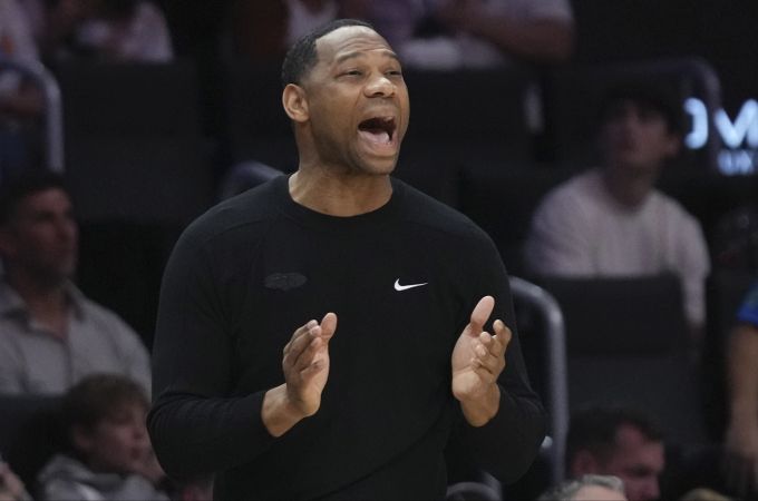 Willie Green, Trainer der New Orleans Pelicans in der NBA, zeigt sich nach dem Anschlag schockiert. NBA
