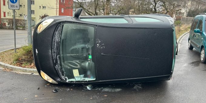 Schaffhausen: Glatte Strassen führen zu Verkehrsunfällen. Schaffhausen