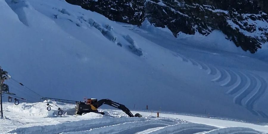 Bagger Saas-Fee