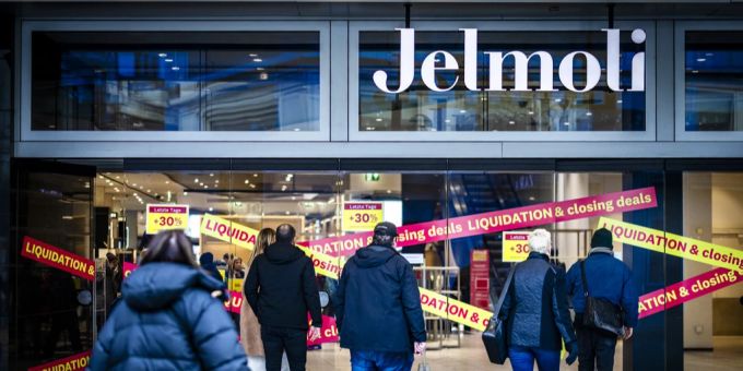 An der Bahnhofstrasse - Jelmoli öffnet heute zum letzten Mal
