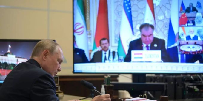 Putin nimmt per Video am SOZ-Gipfel teil. Putin