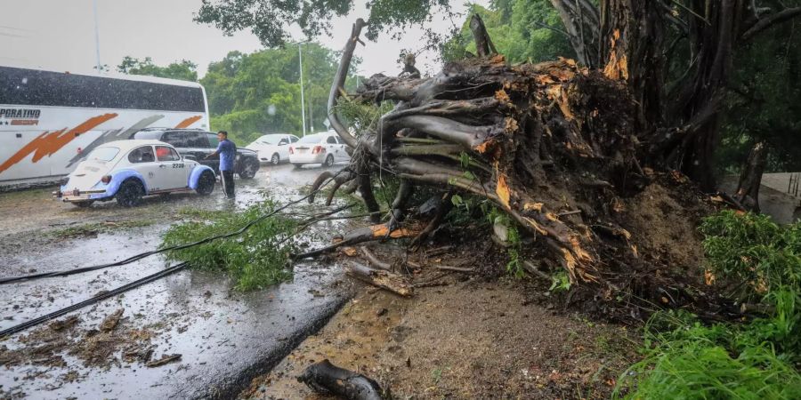 Hurricane Nora passes Mexico