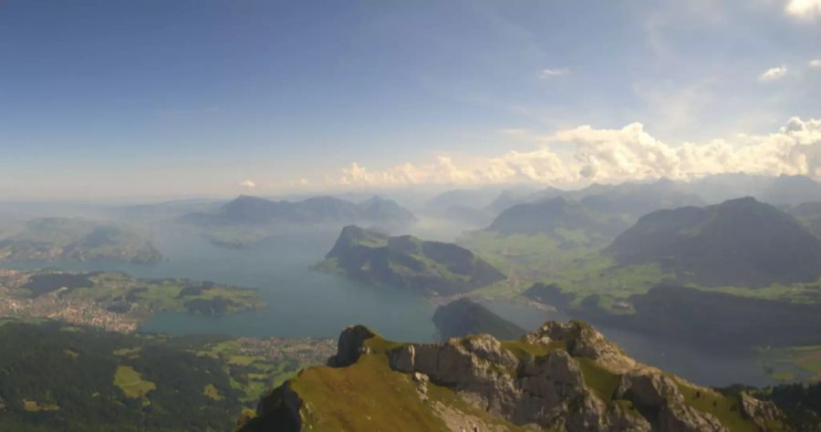 Auf dem Pilatus hat man heute eine tolle Sicht auf den Vierwaldstättersee.