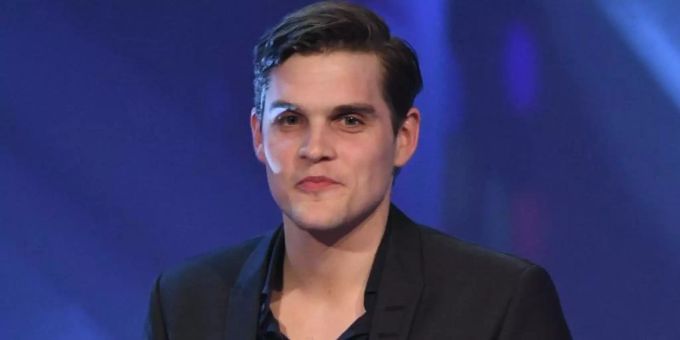 Benjamin Lillie ist Schauspieler des Jahres 2021. Foto: picture alliance / Henning Kaiser/dpa Benjamin Lillie ist Schauspieler des Jahres 2021. Foto: picture alliance / Henning Kaiser/dpa