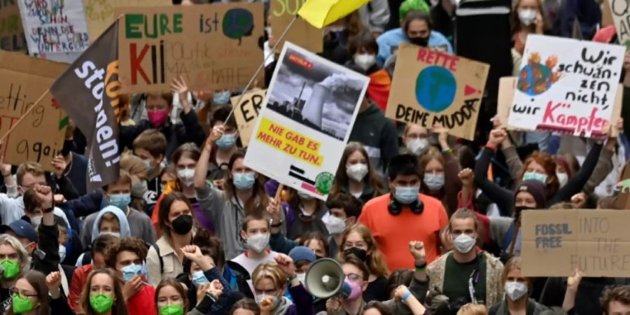 In Berlin war auch Greta Thunberg mit dabei (Bildmitte)