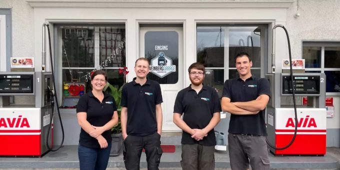 Das Team der Weinberggarage Lobrano AG. Weinberggarage Lobrano AG