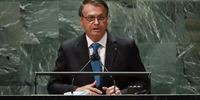 Der Rechtspopulist Bolsonaro hat das Coronavirus von Anfang an verharmlost. Foto: Eduardo Munoz/Pool Reuters/AP/dpa Der Rechtspopulist Bolsonaro hat das Coronavirus von Anfang an verharmlost. Foto: Eduardo Munoz/Pool Reuters/AP/dpa