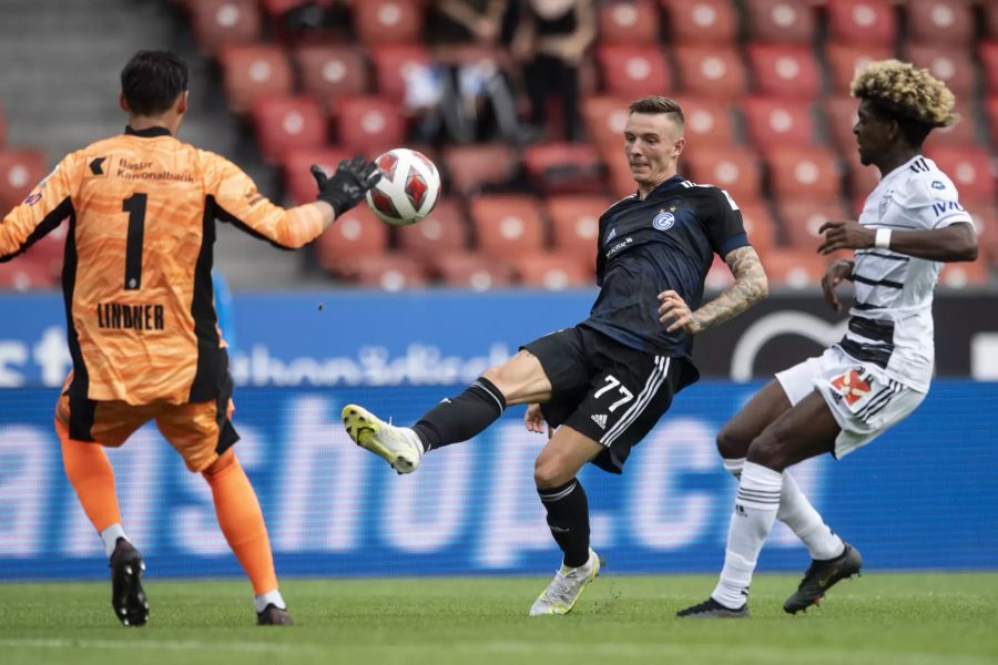 FCB-Keeper Heinz Lindner (l.) wird gegen GC mehrmals gefordert.