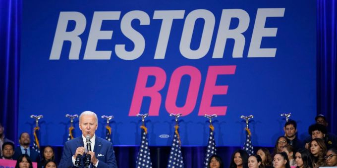 US-Präsident Joe Biden bekräftigt bei einer Veranstaltung in Washington das Recht auf Abtreibung. US-Präsident Joe Biden bekräftigt bei einer Veranstaltung in Washington das Recht auf Abtreibung.