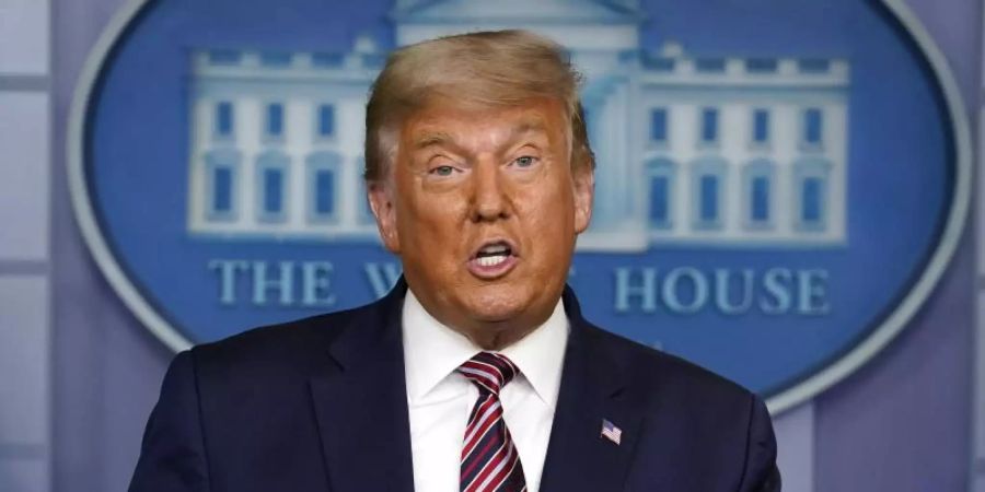 Donald Trump, Präsident der USA, spricht im Weissen Haus. Foto: Evan Vucci/AP/dpa