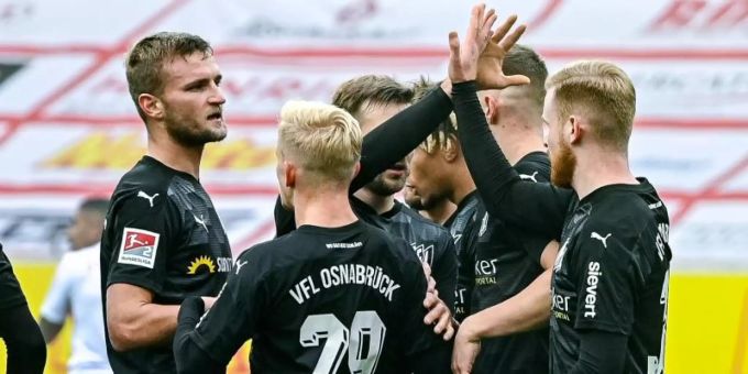 Düsseldorf - HSV-Verfolger schwächeln - Osnabrück springt auf Platz zwei