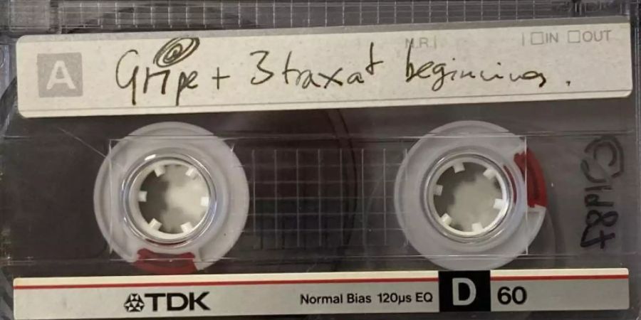 Eine Demo-Kassette mit sechs frühen Songs der Musiker der britischen Band Radiohead wird versteigert. Foto: Omega Auctions/PA Media/dpa