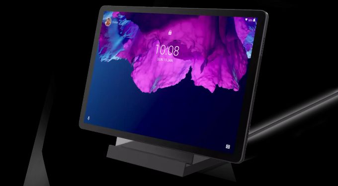 Das Lenovo Tab P11 auf der Ladestation. Lenovo Tab P11