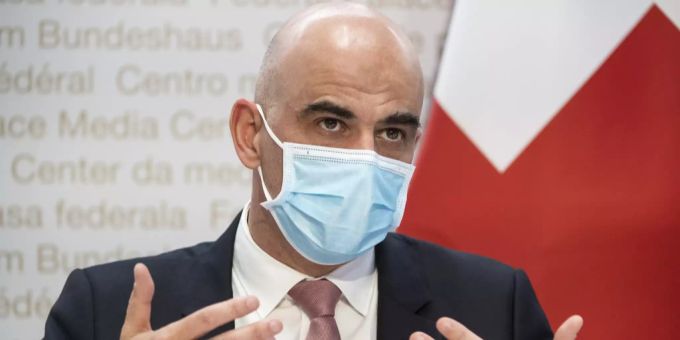 Gesundheitsminister Alain Berset bei der heutigen Pressekonferenz zur Strategie des Bundesrats im Kampf gegen das Coronavirus. Berset coronavirus