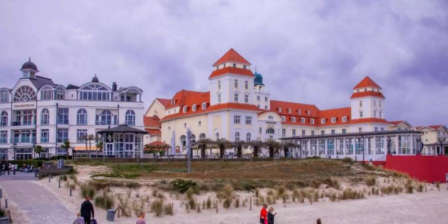 Der Spanien-Urlaub fiel für viele Deutsche flach. Dafür ging es häufig an Nord- und Ostsee. Foto: Jens Büttner/dpa-Zentralbild/dpa-tmn