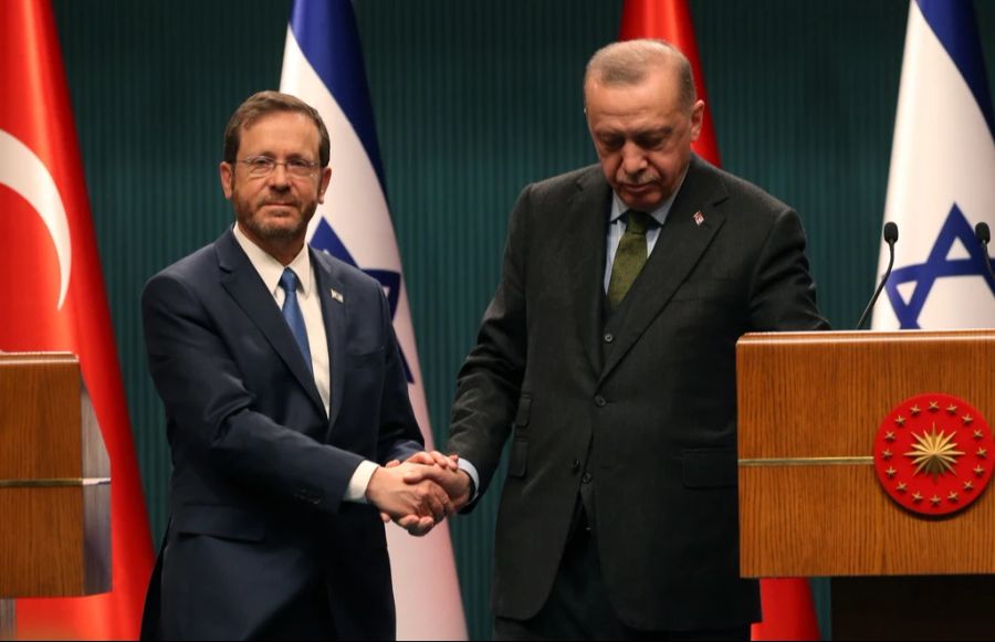 Eigentlich setzte der Westen auf die Türkei als Vermittler – vor allem, weil sich der türkische Präsident jüngst mit Isaac Herzog, dem israelischen Präsidenten, traf.