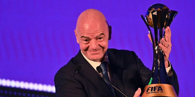 Die Club-WM darf Saudi-Arabien bereits ausrichten, demnächst vergibt die Fifa auch die WM 2034 in die Wüste. Fifa Gianni Infantino Saudi-Arabien