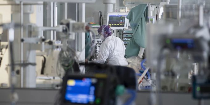 Aktuelle Welle - Nach Weihnachten liegen «einige» mit Corona im Spital