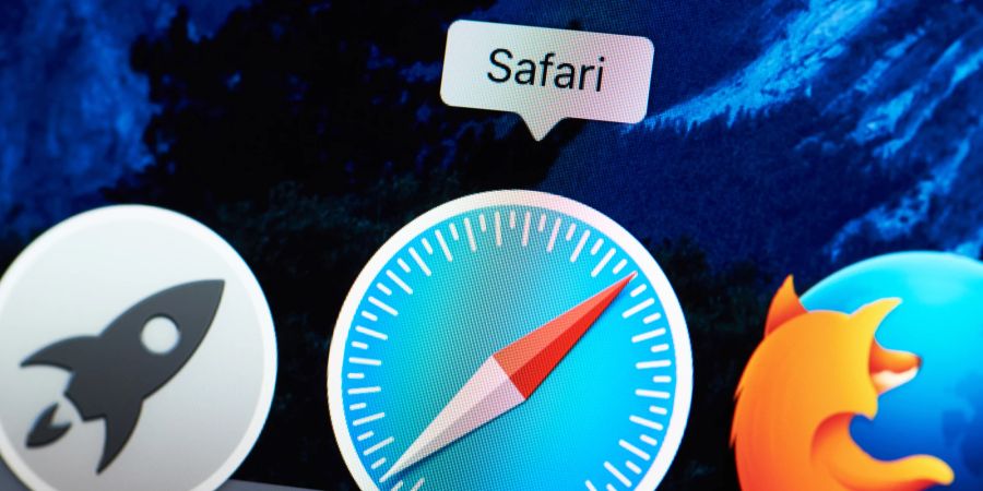 Ein Ausschnitt zeigt das Logo des Safari Browsers.