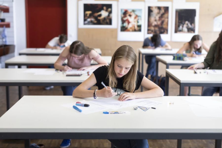 Der Mädchenanteil steigt stetig an – von der ersten bis zur sechsten Gymnasialklasse. (Symbolbild)