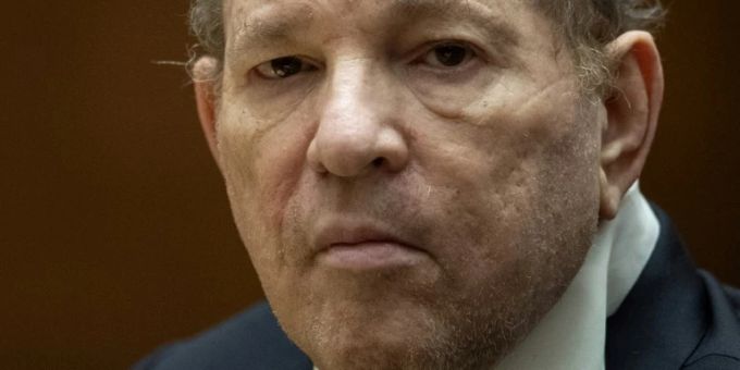 Gegen Weinstein - Schwere Vorwürfe im neuen Missbrauchsprozess
