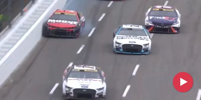 «Wie im Videospiel» - NASCAR-Star rast dank Mauer an Konkurrenz vorbei