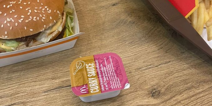 Currysauce für Pommes - Berner McDonalds geht Ketchup aus