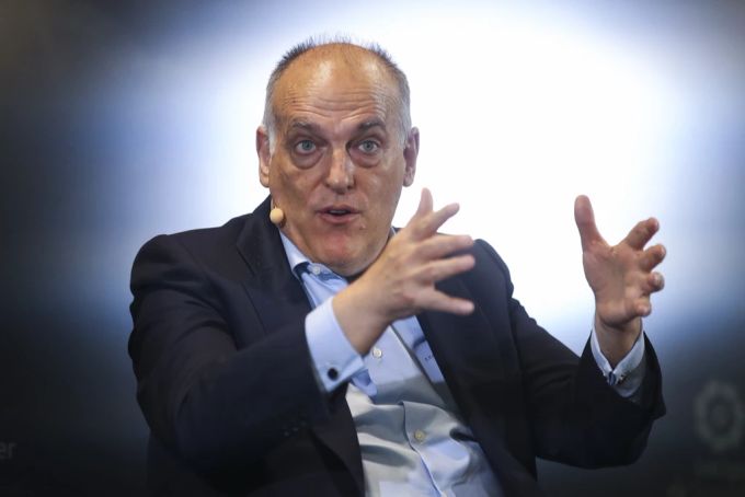 Javier Tebas ist Liga-Chef der Primera Division – und prophezeit dem FC Barcelona eine schwierige Zukunft. Javier Tebas fc barcelona