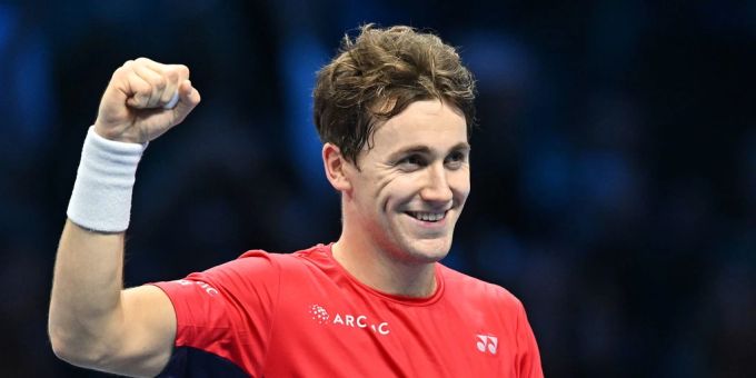 Sieg gegen Rublew - ATP-Finals: Ruud folgt Djokovic ins Endspiel