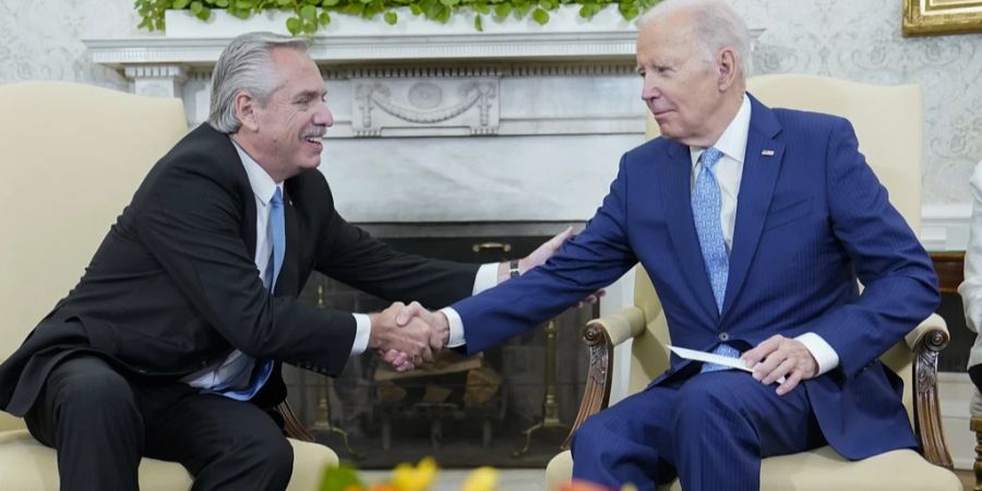 Alberto Fernández biden