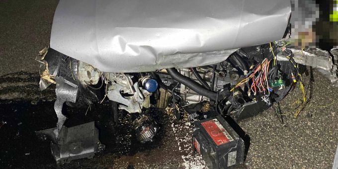 Autobahn A1 bei Wiedlisbach: Autolenker nach Selbstunfall verletzt Autobahn A1 bei Wiedlisbach: Autolenker nach Selbstunfall verletzt