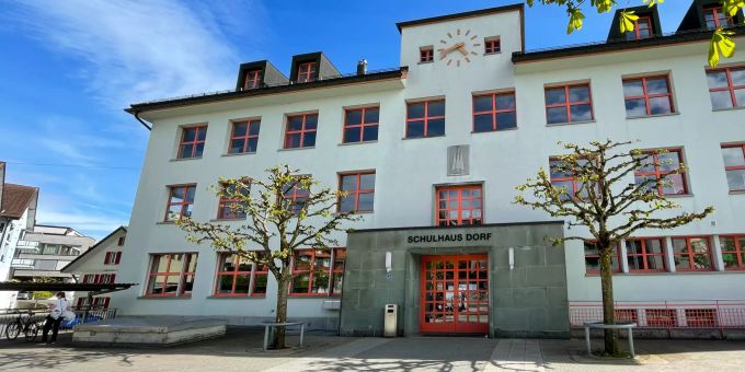 Schule Menzingen. Schule Menzingen.