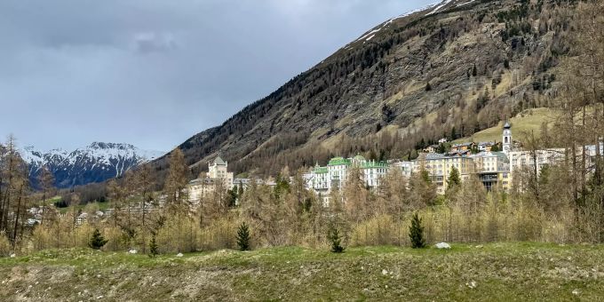 Ausblick auf die Gemeinde Pontresina. - Region Maloja Ausblick auf die Gemeinde Pontresina. - Region Maloja