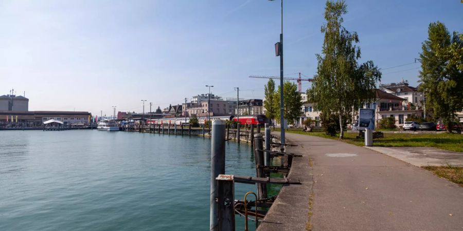 Die Seepromenade der Gemeinde Romanshorn.