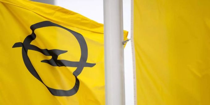 Die IG Metall befürchtet einen Kahlschlag bei Opel. Foto: Michael Reichel/dpa Die IG Metall befürchtet einen Kahlschlag bei Opel. Foto: Michael Reichel/dpa