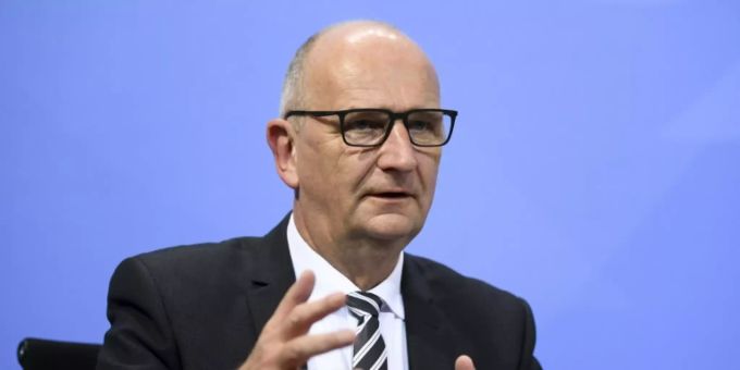 Dietmar Woidke. Dietmar Woidke.