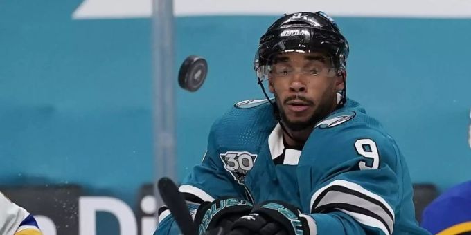 Meier-Teamkollege - NHL-Star kassiert Mega-Sperre wegen Corona-Verstoss