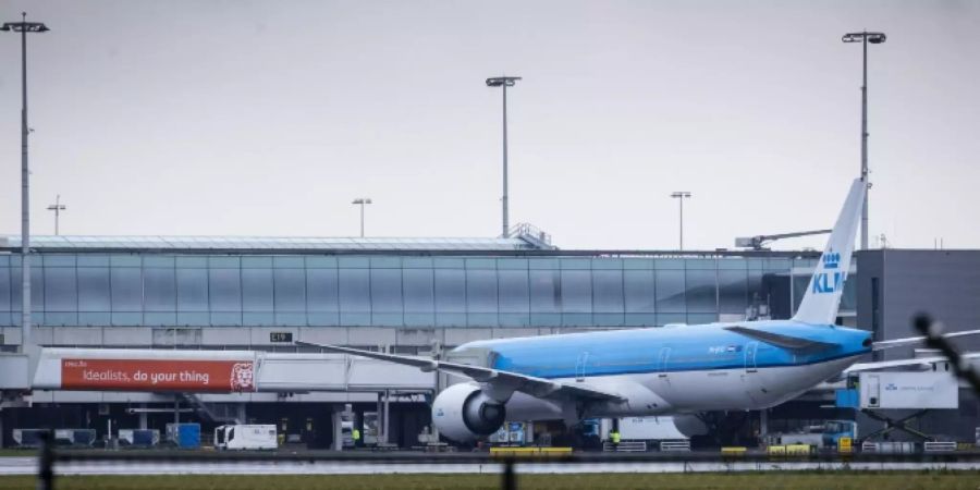 Flugzeug am Flughafen Schiphol