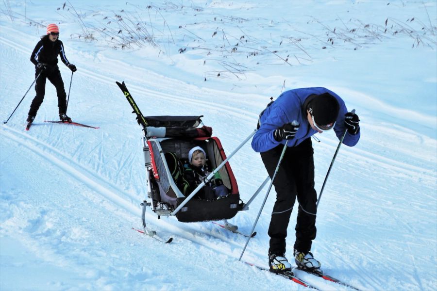 Ski Piste Mann Anhänger Kind