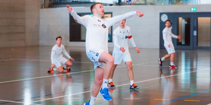 Faustballcenter STV Oberentfelden - Jan Wolfenberger - Gewinnen zum Abschluss der Qualifikation zwei Mal Faustball