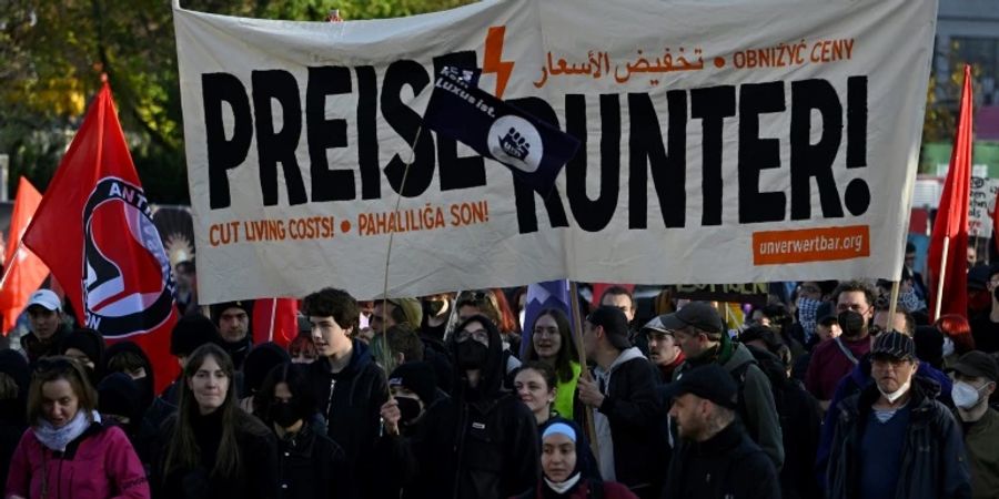 Demo gegen Preiserhöhungen