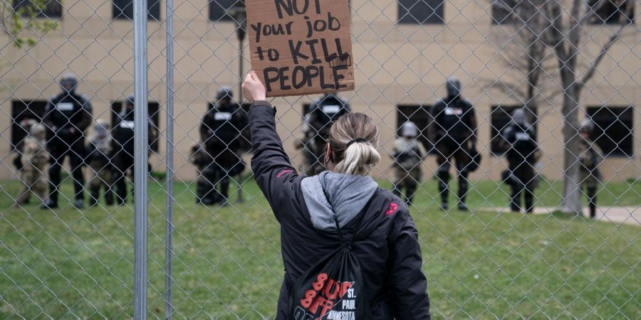 Eine Protestaktion in Minneapolis nach dem Tod von Daunte Wright: «Es ist nicht euer Job, Menschen zu töten».