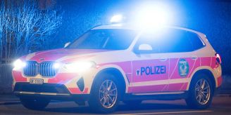 Flüelen UR - Verletzte bei Unfall mit gestohlenem Fahrzeug Flüelen UR - Verletzte bei Unfall mit gestohlenem Fahrzeug