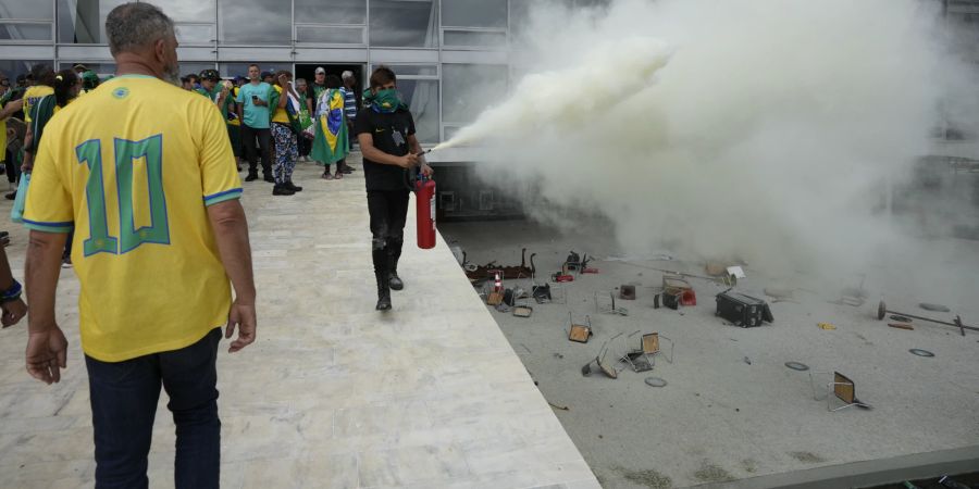 Brasilien Bolsonaro Proteste