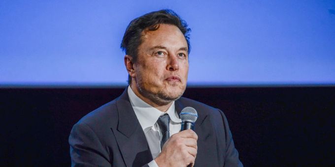 Elon Musk ist der CEO von Tesla Inc. Tesla, Inc. elon musk