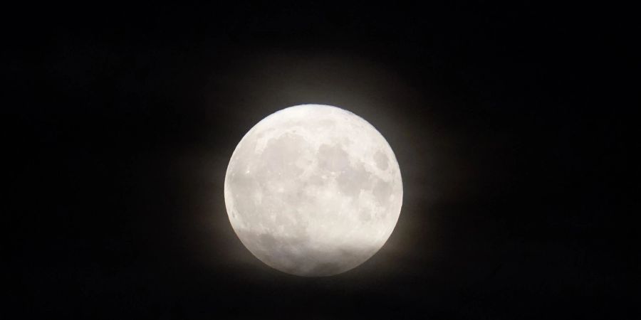 Südkorea will mit einer Mondsonde Daten von der Oberfläche des Erdtrabanten sammeln.