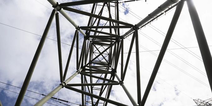 Elektrizitätskonzerne - Nationalrat debattiert über Rettungsschirm