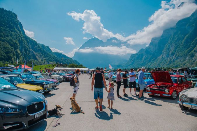Das 41. British Car Meeting in Mollis begeistert Autofans aus der ganzen Schweiz